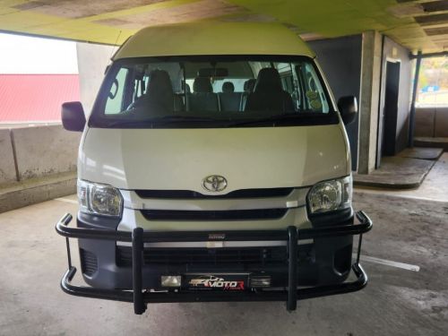 Toyota Quantum 2.5 D-4D 14Seater in Namibia