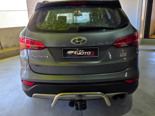 Hyundai Santa-fe R2.2 Awd Exec 7S A/T in Namibia