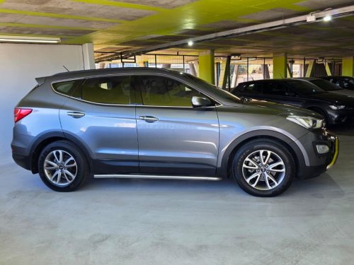 Hyundai Santa-fe R2.2 Awd Exec 7S A/T in Namibia