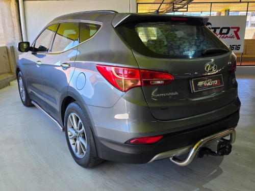 Hyundai Santa-fe R2.2 Awd Exec 7S A/T in Namibia
