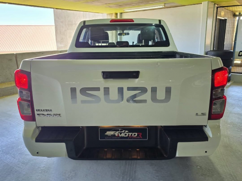 Isuzu D-Max 1.9 Ddi HR LS D/C in Namibia