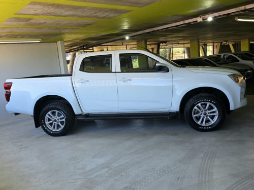 Isuzu D-Max 1.9 Ddi HR LS D/C in Namibia