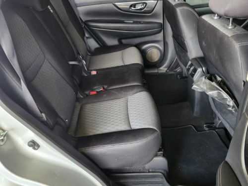 Nissan X Trail 2.5 Acenta 4x4 Cvt in Namibia