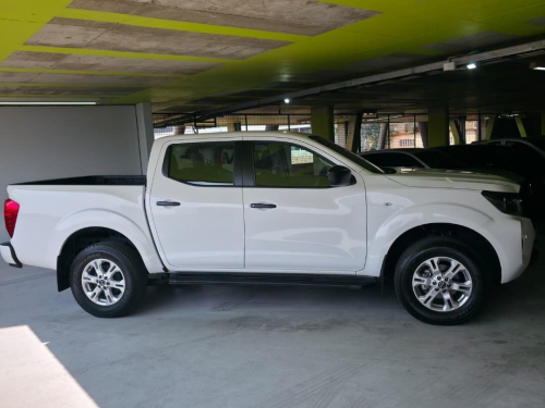 Nissan Navara 2.5ddti Se Plus D/C in Namibia