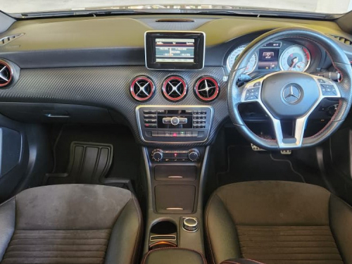 Mercedes-Benz A250 Sport A/T 160kW in Namibia