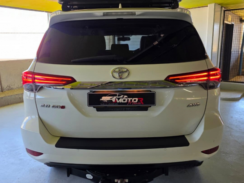 Toyota Fortuner 2.8gd-6 4x4 A/T in Namibia