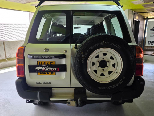 Nissan Patrol 3.0DI GL 4x4 M/T in Namibia