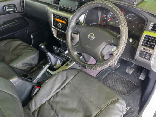 Nissan Patrol 3.0DI GL 4x4 M/T in Namibia