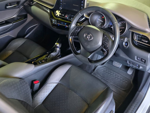 Toyota C-hr 1.2t Luxury Cvt in Namibia
