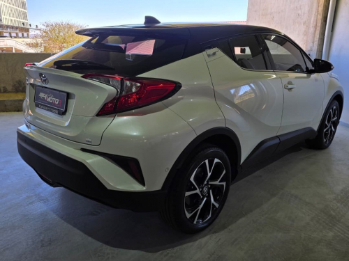 Toyota C-hr 1.2t Luxury Cvt in Namibia