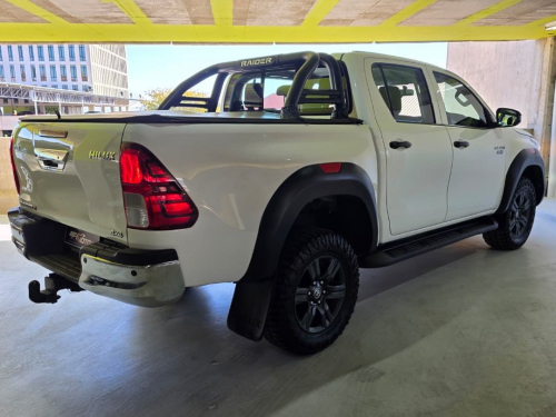 Toyota Hilux 2.4 Gd-6 Raider X 4x4 A/T D/C P/U in Namibia