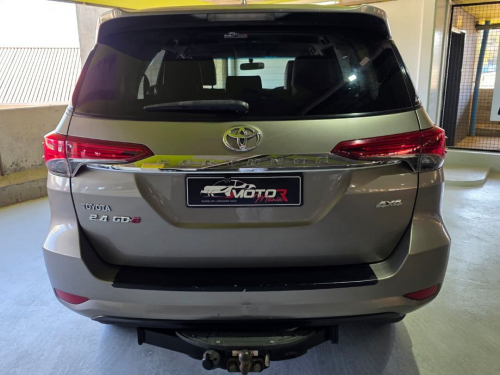 Toyota Fortuner 2.4GD-6 4x4 A/T in Namibia
