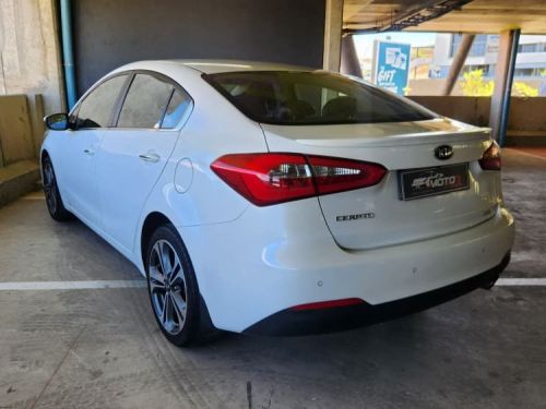 Kia Cerato 2.0 Sx Sedan in Namibia