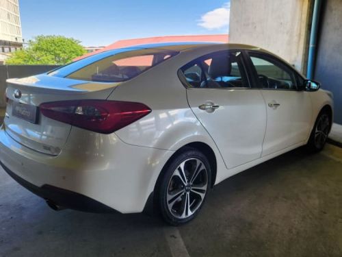 Kia Cerato 2.0 Sx Sedan in Namibia