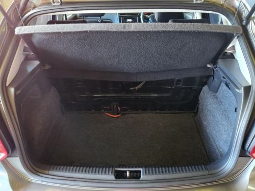 Volkswagen Polo Vivo 1.4 Comfortline (5dr) in Namibia