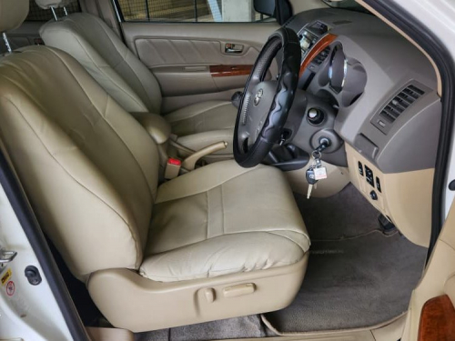 Toyota Fortuner 3.0d-4d 4x4 M/T in Namibia