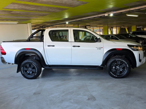 Toyota Hilux 2.4 Gd-6 Raider X 4x4 A/T D/C P/U in Namibia