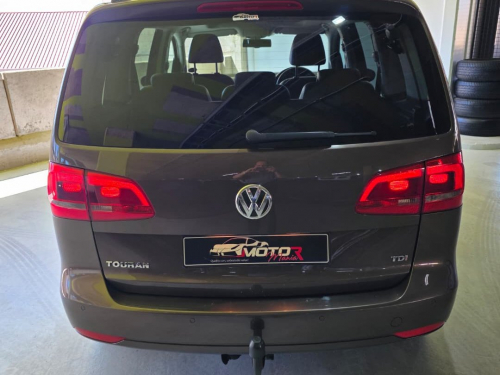 Volkswagen Touran 2.0 TDI Comfortline DSG ( 7Seater ) in Namibia