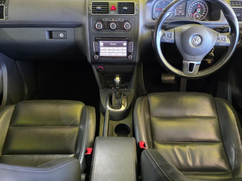 Volkswagen Touran 2.0 TDI Comfortline DSG ( 7Seater ) in Namibia