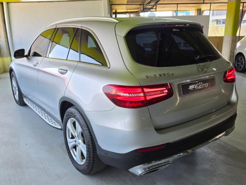 Mercedes-Benz Glc 220D 4Matic A/T in Namibia