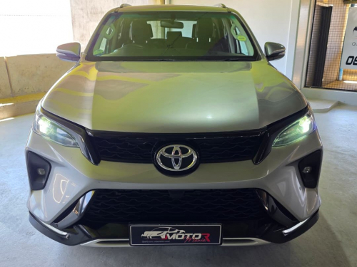 Toyota Fortuner 2.4gd-6 4x4 A/T in Namibia