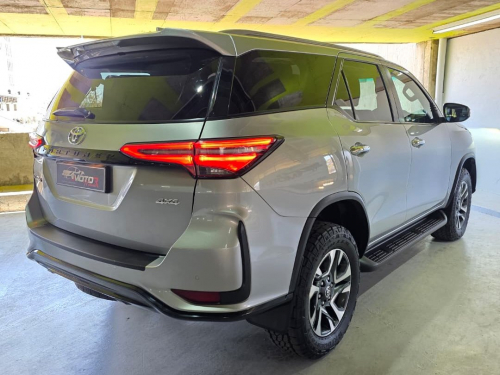 Toyota Fortuner 2.4gd-6 4x4 A/T in Namibia