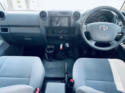 Toyota Land Cruiser LX 4.5D V8 4x4  D/CAB in Namibia