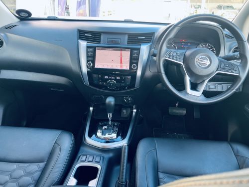 Nissan Navara 2.5 D DTI LE AT 4X4 D/CAB in Namibia