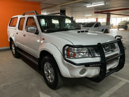 Nissan Hardbody Np300 2.5 TDI 4x4 Pick Up Double Cab in Namibia