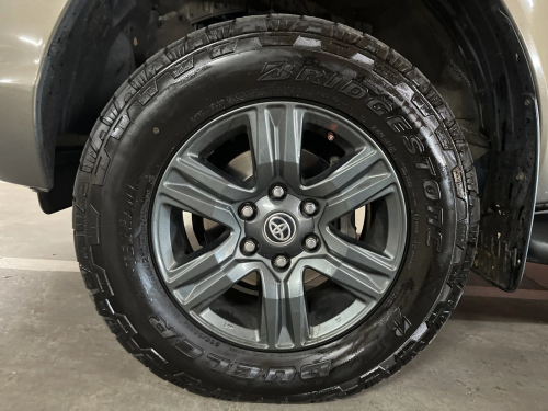 Toyota Hilux 2.8 Gd-6 Raider 4x4 Auto Pick Up Double Cab in Namibia