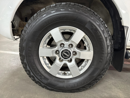 Nissan Hardbody Np300 2.5 TDI 4x4 Hi-Rider Pick Up Double Cab in Namibia