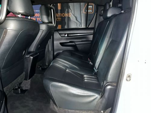 Toyota Hilux 2.8 Gd-6 RB Raider 4x2  Pick Up Double Cab in Namibia