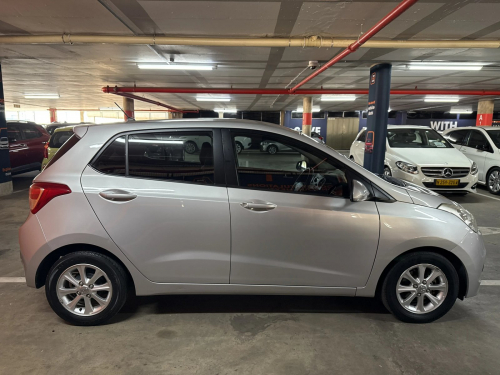 Hyundai Hyundai i10 Grand I10 1.25 Fluid Auto in Namibia