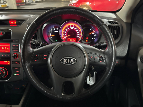 Kia Cerato 2.0 Auto in Namibia