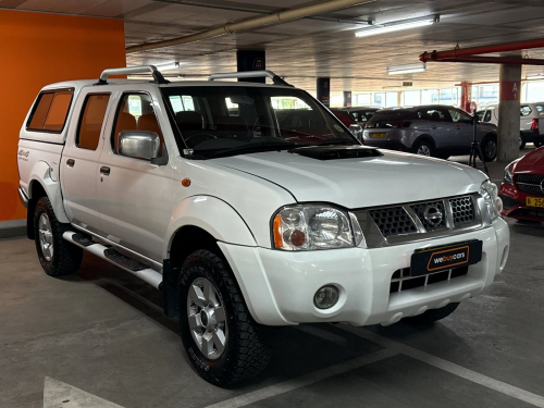 Nissan Np300 2.5 TDI 4x4 Hi-Rider Pick Up Double Cab in Namibia