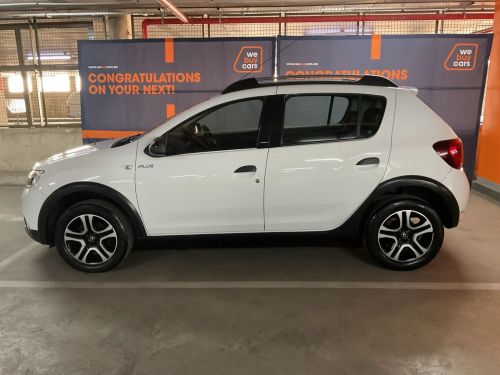 Renault Sandero 900t Stepway Plus/techroad in Namibia