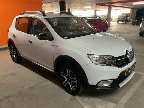 Renault Sandero 900t Stepway Plus/techroad in Namibia