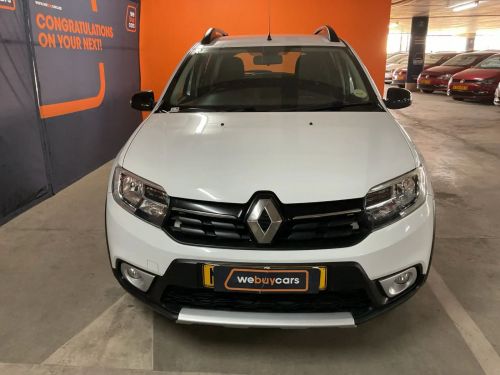 Renault Sandero 900t Stepway Plus/techroad in Namibia