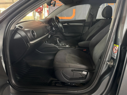 Audi A3 1.4T FSI Stronic (35 TFSI) in Namibia