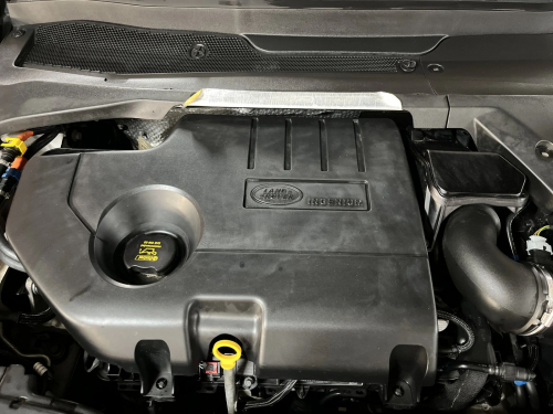 Land Rover Discovery Sport 2.0d HSE R-Dynamic (D180) in Namibia