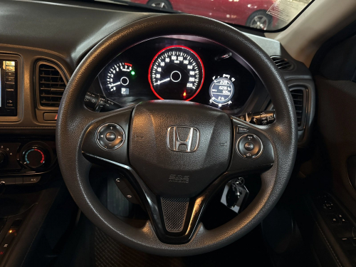 Honda HR-V 1.5 Comfort CVT in Namibia
