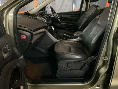 Ford Kuga 2.0 TDCi Titanium AWD Powershift in Namibia