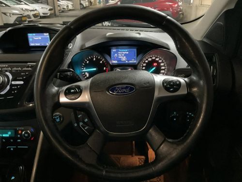 Ford Kuga 2.0 TDCi Titanium AWD Powershift in Namibia