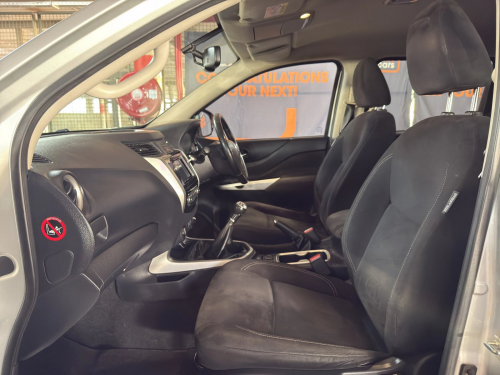 Nissan Navara 2.3d SE 4x4 Pick Up Double Cab in Namibia