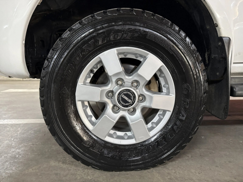 Nissan Hardbody Np300 2.5 TDI 4x4 Hi-Rider Pick Up Double Cab in Namibia