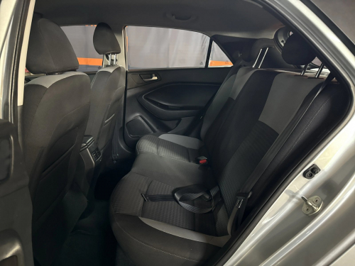 Hyundai i20 1.4 Fluid Auto in Namibia