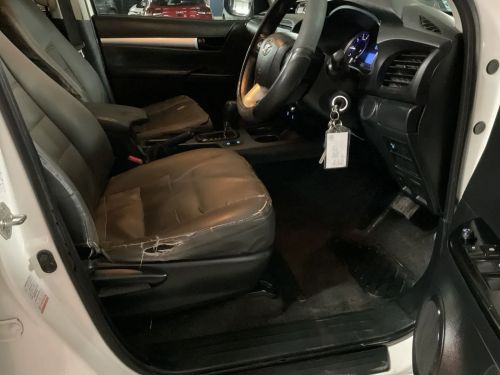 Toyota Hilux 2.4 Gd-6 Raider 4x4 Auto Pick Up Double Cab in Namibia