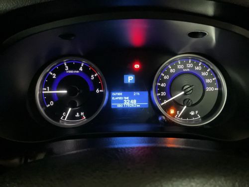 Toyota Hilux 2.4 Gd-6 Raider 4x4 Auto Pick Up Double Cab in Namibia
