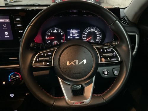 Kia Seltos 1.4T DCT Gt-Line in Namibia