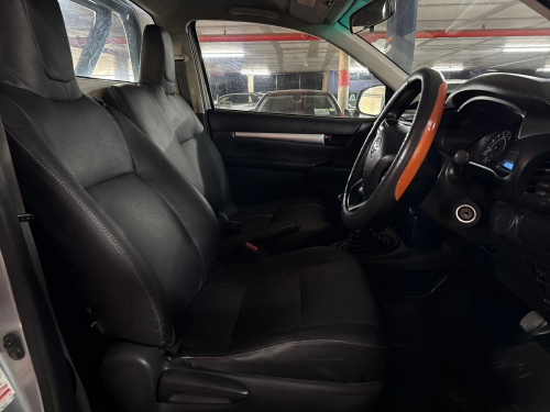 Toyota Hilux 2.0 Vvti A/C Single Cab in Namibia